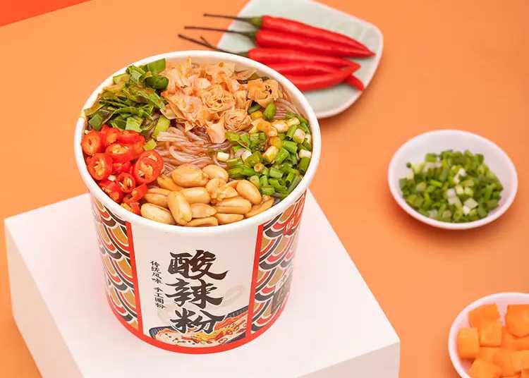 【品質(zhì)之選】桶裝泡面封口包裝生產(chǎn)線：攜手陳村、楊掌柜、金華、顧大嫂、統(tǒng)一，共鑄食品包裝新篇章
